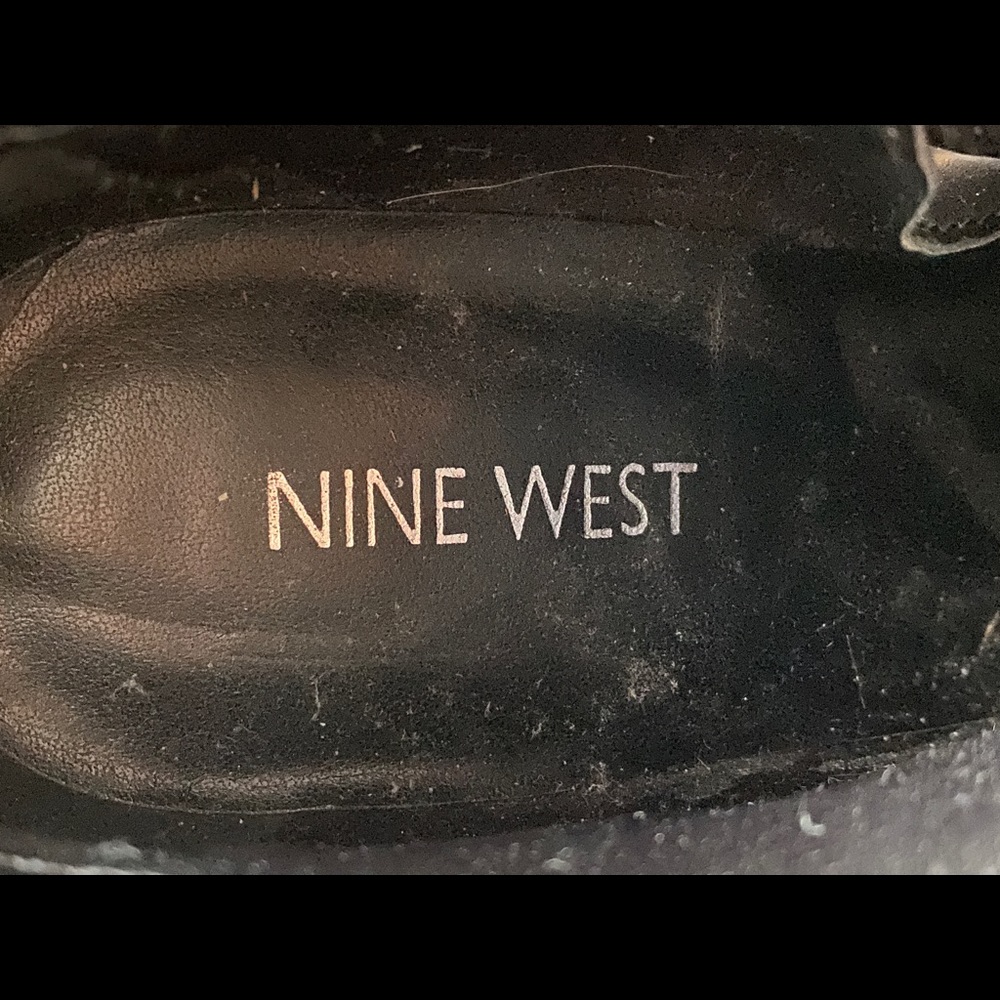 Shoes - Picture 4 of 4